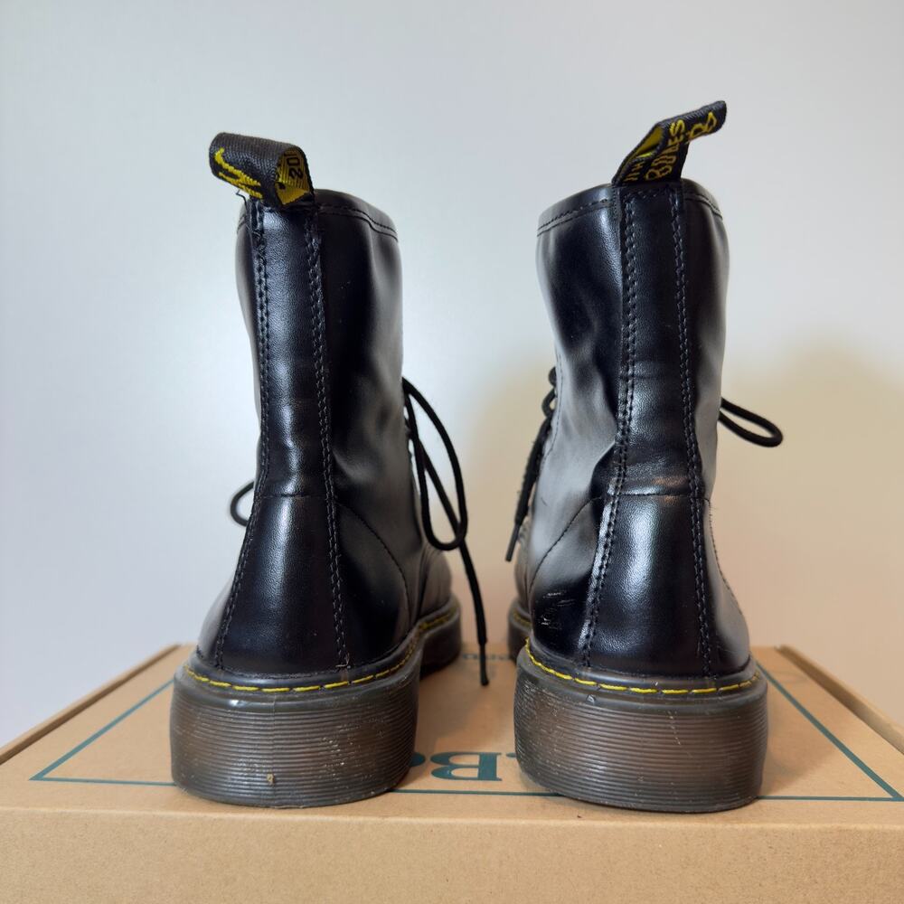 Dr Martens Zavala J Womens 7.5 Black Leather Combat Boots Lace Up Bouncing Sole - Picture 5 of 8